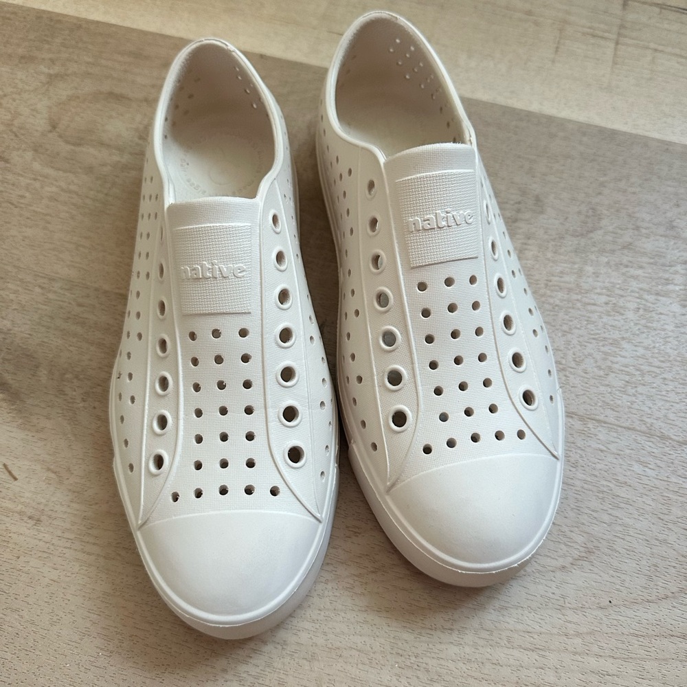 Women’s Native Jefferson Sneaker